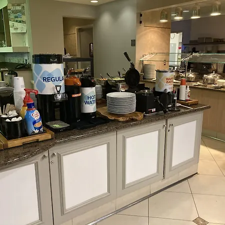 Hilton Garden Inn San Bernardino-3