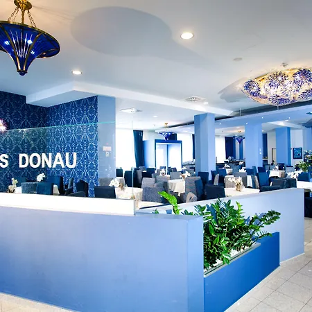 Lenas Donau Hotel-2