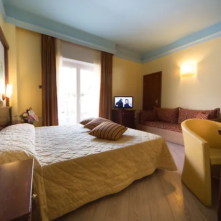 Hotel Regina-3