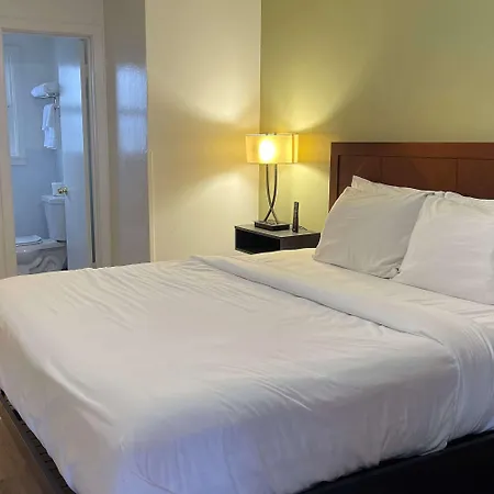 Baymont By Wyndham Fort Bragg-3