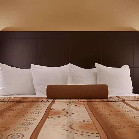 Best Western Plus Royal Mountain Inn & Suites-2