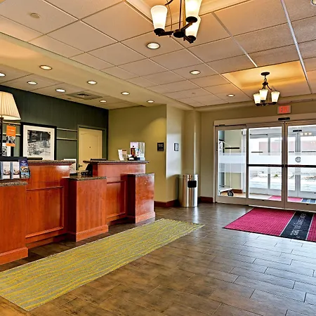 Hampton Inn Ellsworth-3