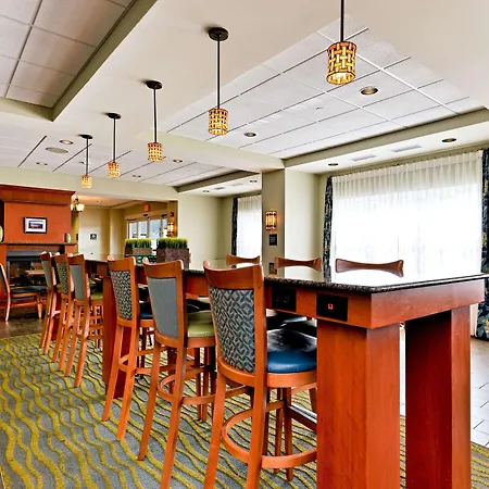 Hampton Inn Ellsworth-2