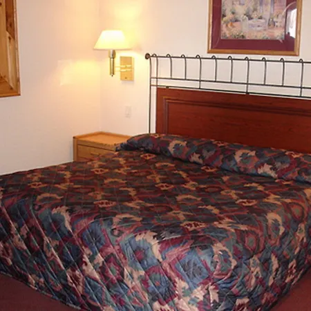 North Country Inn & Suites-2