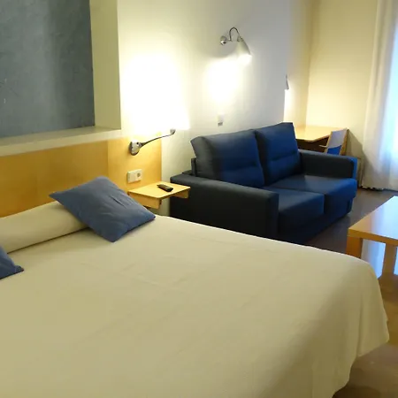 Hotel Rambla Figueres-2