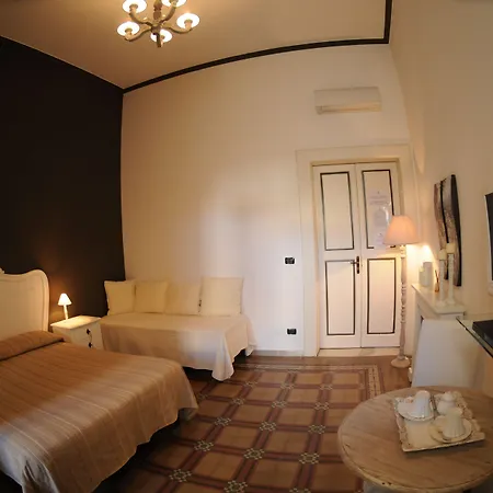 Casa Blanca Rooms&Suites-3