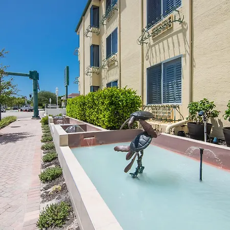 Naples Park Central Hotel-3