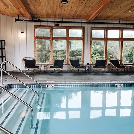 Adrift Hotel-3