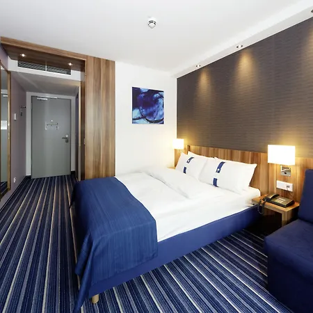Holiday Inn Express Augsburg By Ihg-3