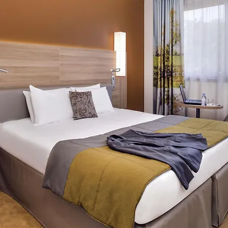 Hotel Mercure Macon Bord De Saone-2
