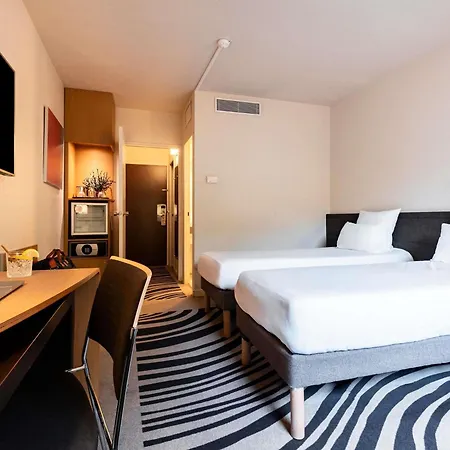 Novotel Atria Nimes Centre-2
