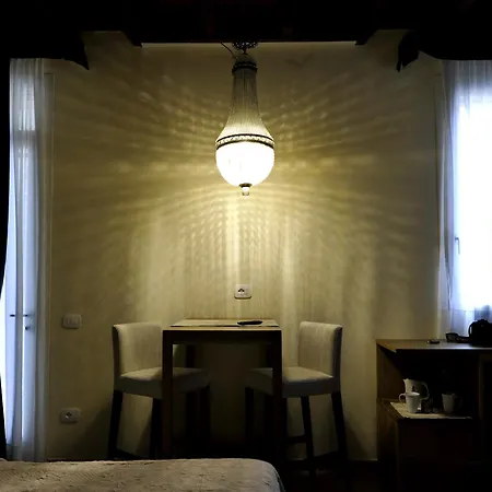 Studio 27-2