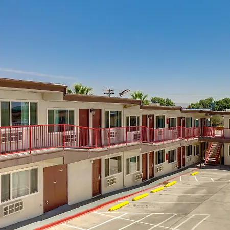 Red Roof Inn Needles-3