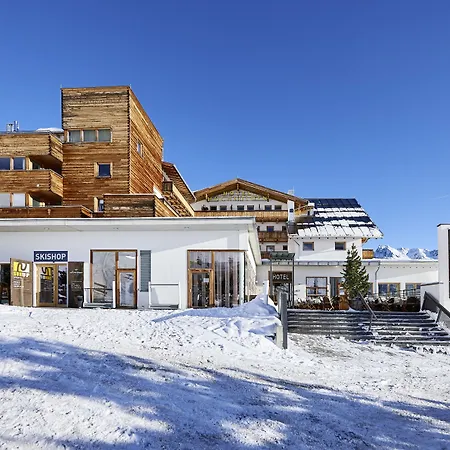Hotel Hochsoelden-3
