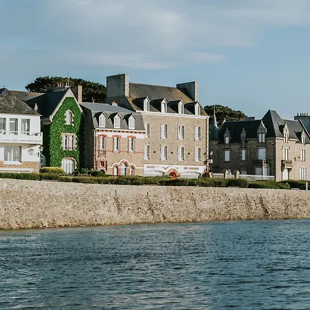 Hôtel Aux Tamaris - Vue Mer-3