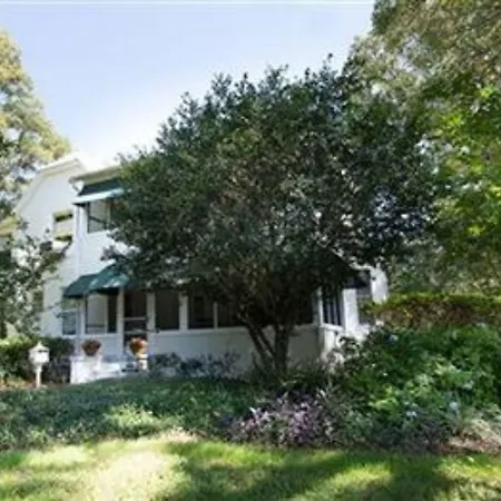 Farnsworth House Bed And Breakfast-3