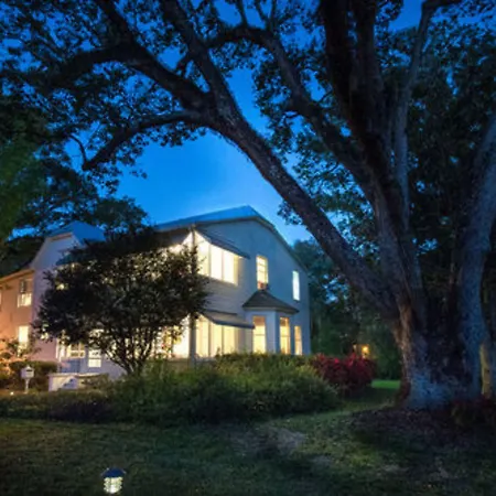 Farnsworth House Bed And Breakfast-2