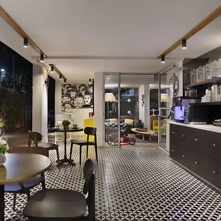 Jacob Shenkin Hotel-2