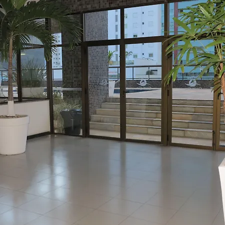 Stay - Apartamentos, Studios e Quartos - 400m da Praia Central-2