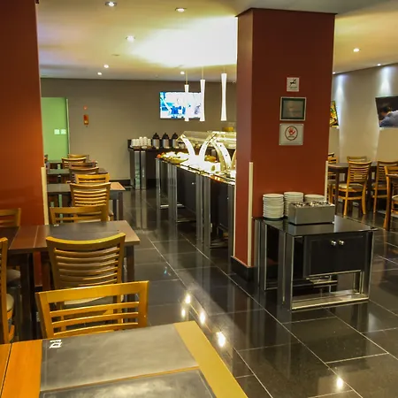 Hotel Lugus-3
