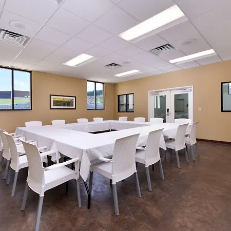 Comfort Inn & Suites Mandan - Bismarck-3