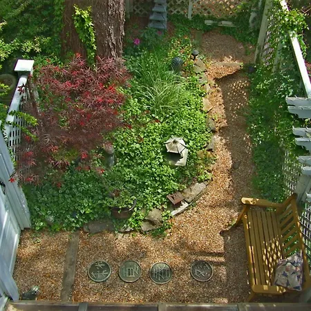 Abbington Green Bed & Breakfast Inn-3