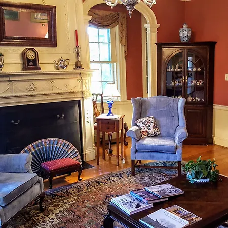 Clark Currier Inn-2