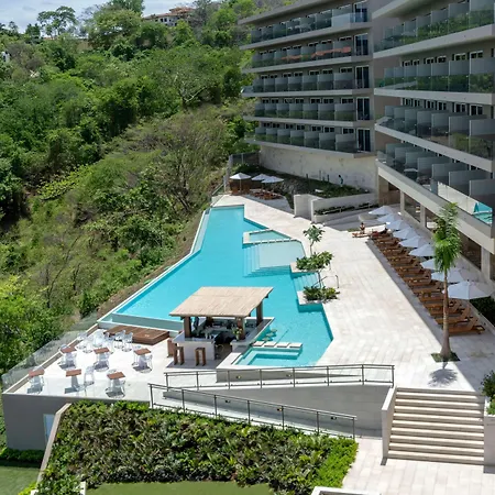 Wyndham Tamarindo-3