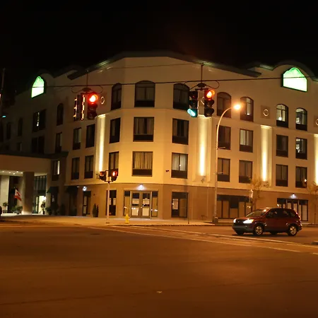 Wingate By Wyndham Niagara Falls-3
