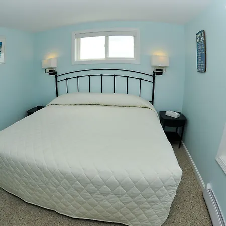 Friendship Oceanfront Suites-2