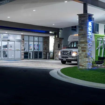 Holiday Inn Express & Suites - Charlotte Airport By Ihg-2