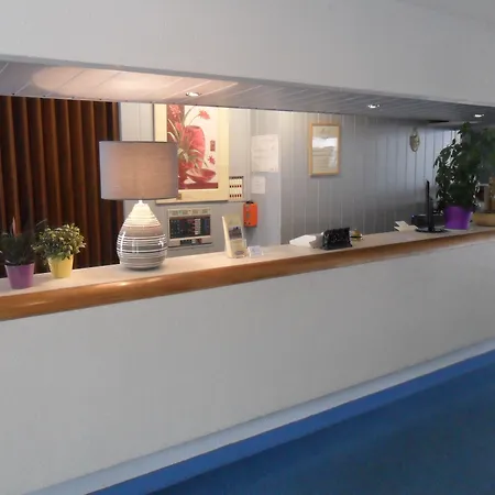 Brit Hotel Confort Gien-3
