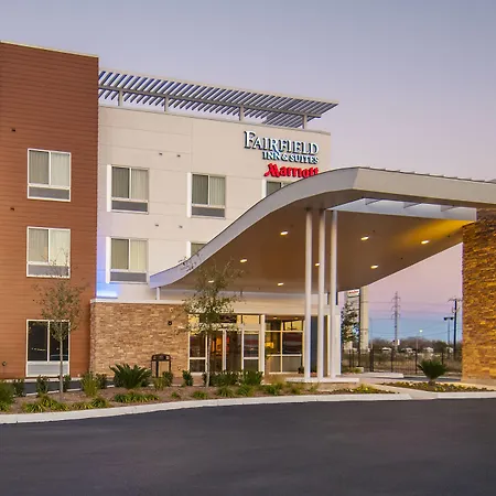 Fairfield Inn & Suites By Marriott San Antonio Brooks City Base-2