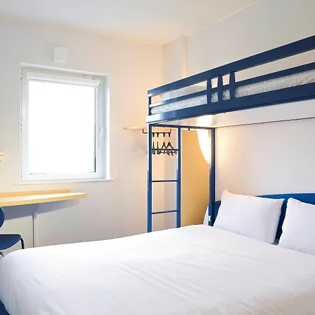 Ibis Budget Rochefort-3