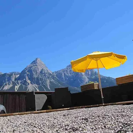 Alpenstern Rooms & Suites-3