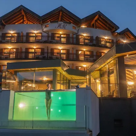 La Roccia Wellness Hotel-3