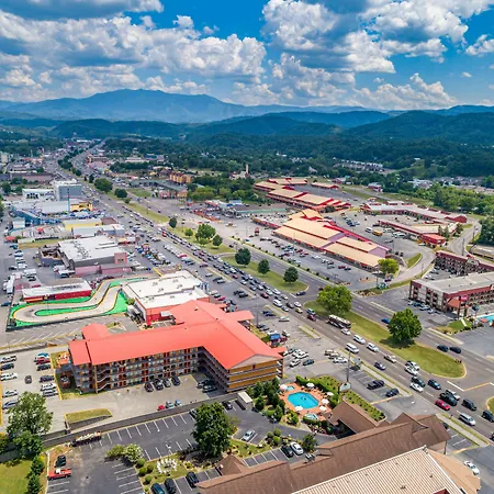 Americana Inn A Travelodge By Wyndham-2