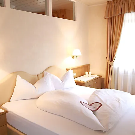 Hotel Weisses Lamm-2