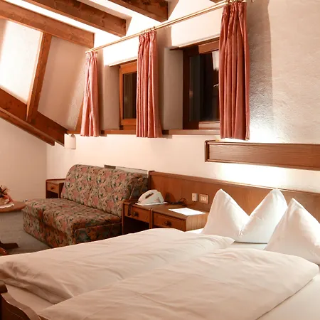 Hotel Weisses Lamm-3