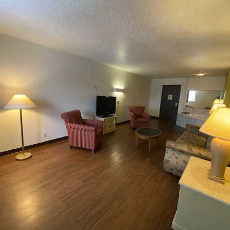 Skylight Inn Willoughby - Cleveland Mentor-3