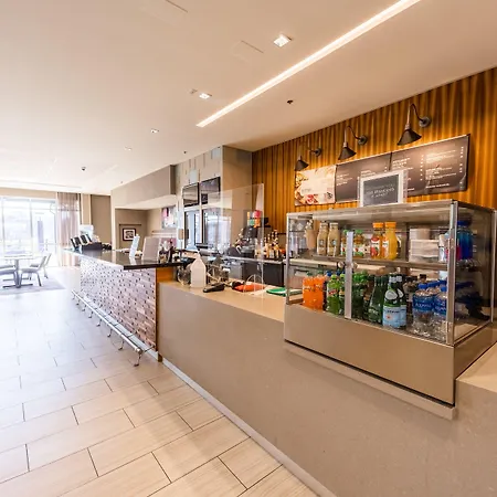Courtyard By Marriott Rome-3