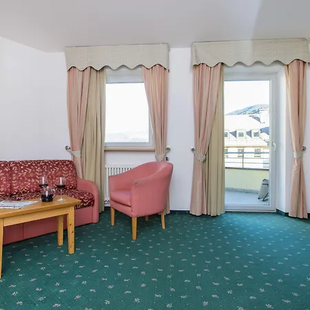 Aparthotel Kronplatz Luxury House-2
