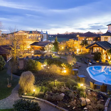 Wellnesshotel Seeschlößchen - Privat- Spa&Naturresort-3