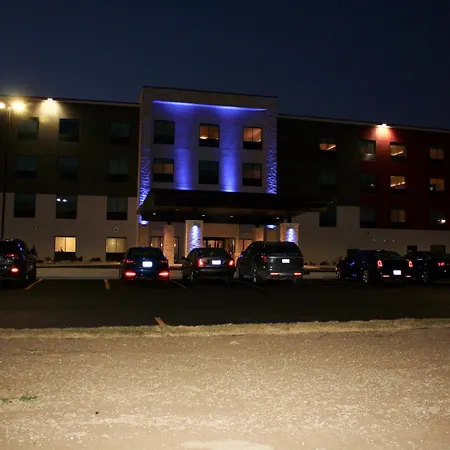 Holiday Inn Express & Suites - Kirksville - University Area By Ihg-3