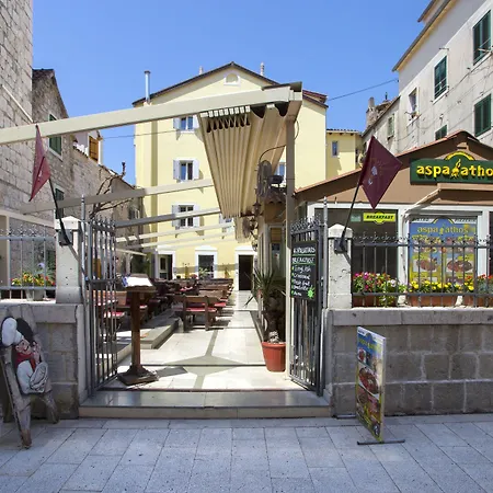 Aspalathos Residence-2