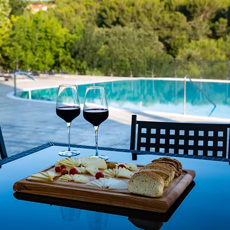 Premantura Resort - Hotel & Restaurant-3