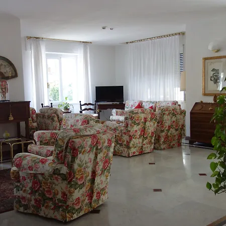 Hotel Dora-2