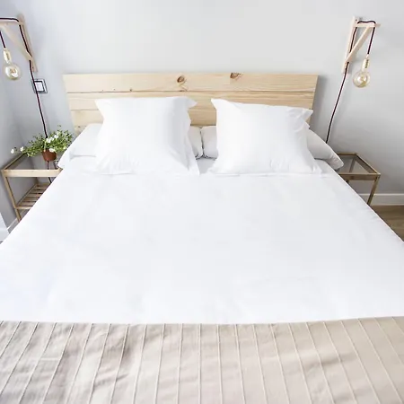Hola Rooms-3