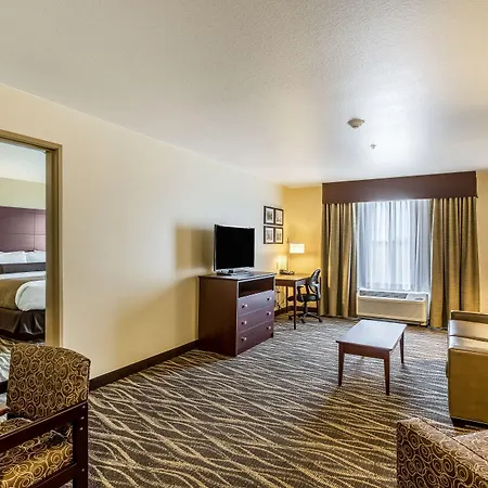 Cobblestone Hotel & Suites Hartford-3