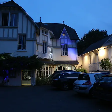 Hotel Restaurant Pavillon Bleu-2